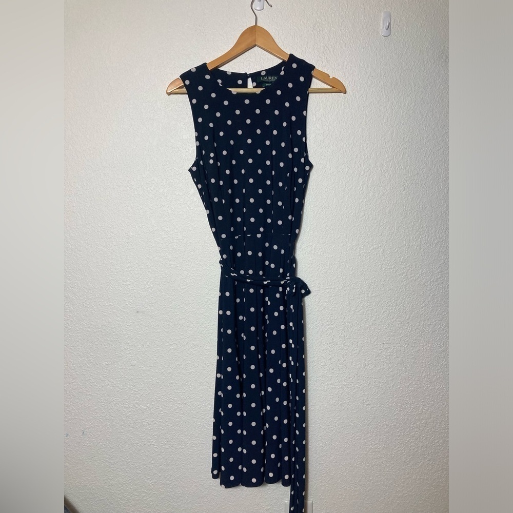 Lauren Ralph Lauren navy blue polka dot dress size 8 tie belt sleeveless classic